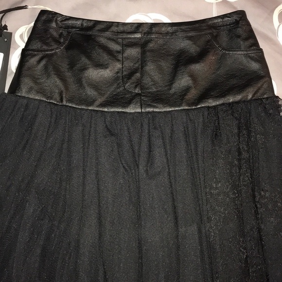 AnnaRita N Beautiful Lace Midi Skirt in black - Picture 4 of 8